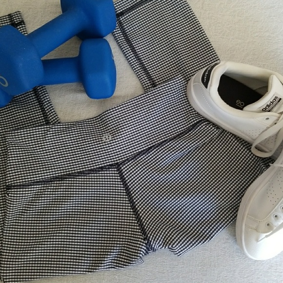 lululemon athletica Pants - Lululemon Crops 4